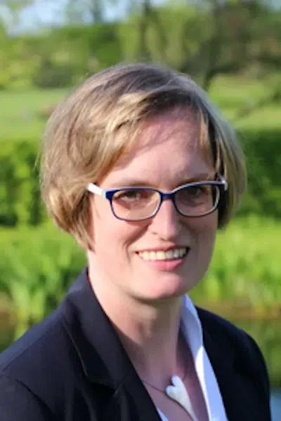 Porträt von Stephanie Vieter